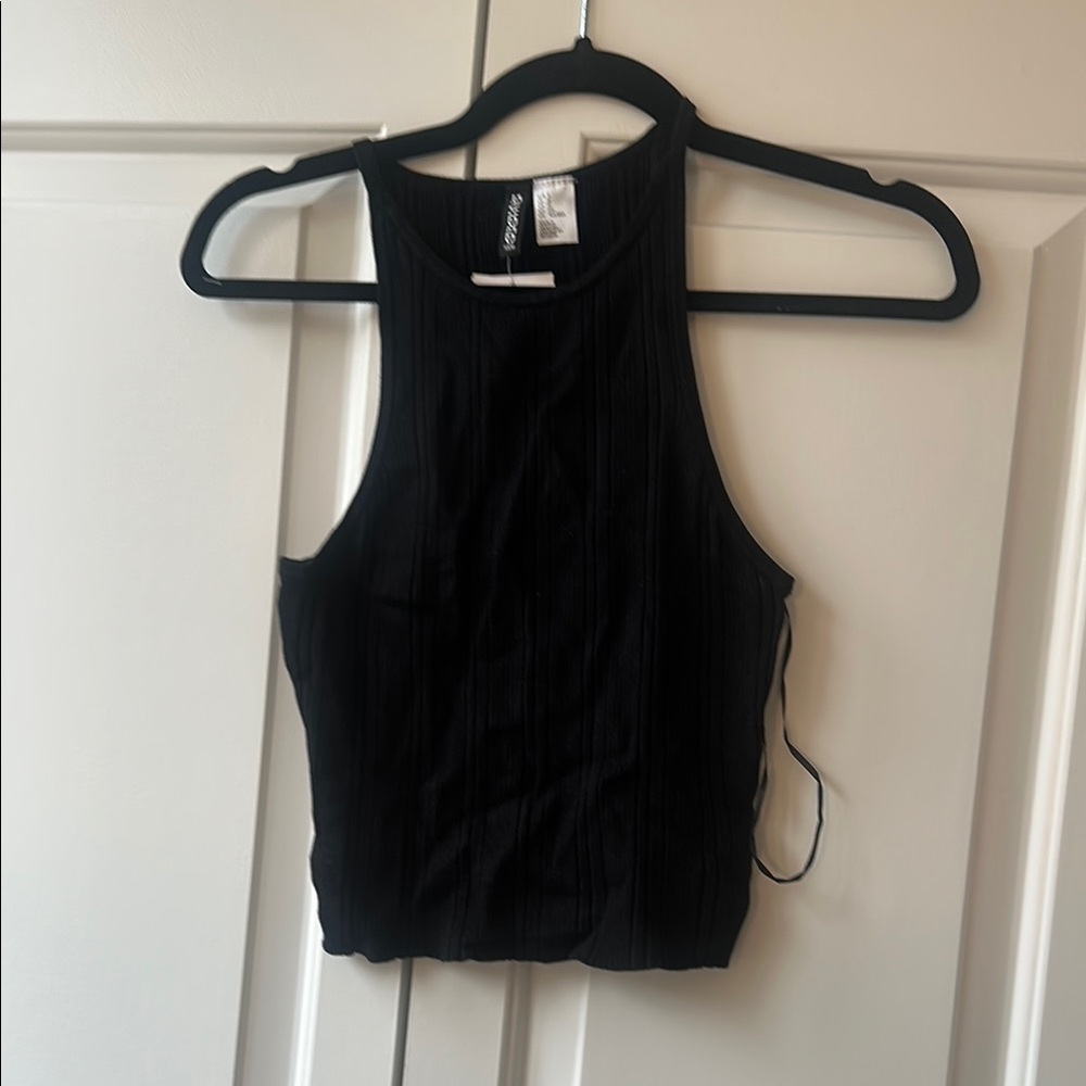 H&M Black Fitted Sleeveless Crop Top